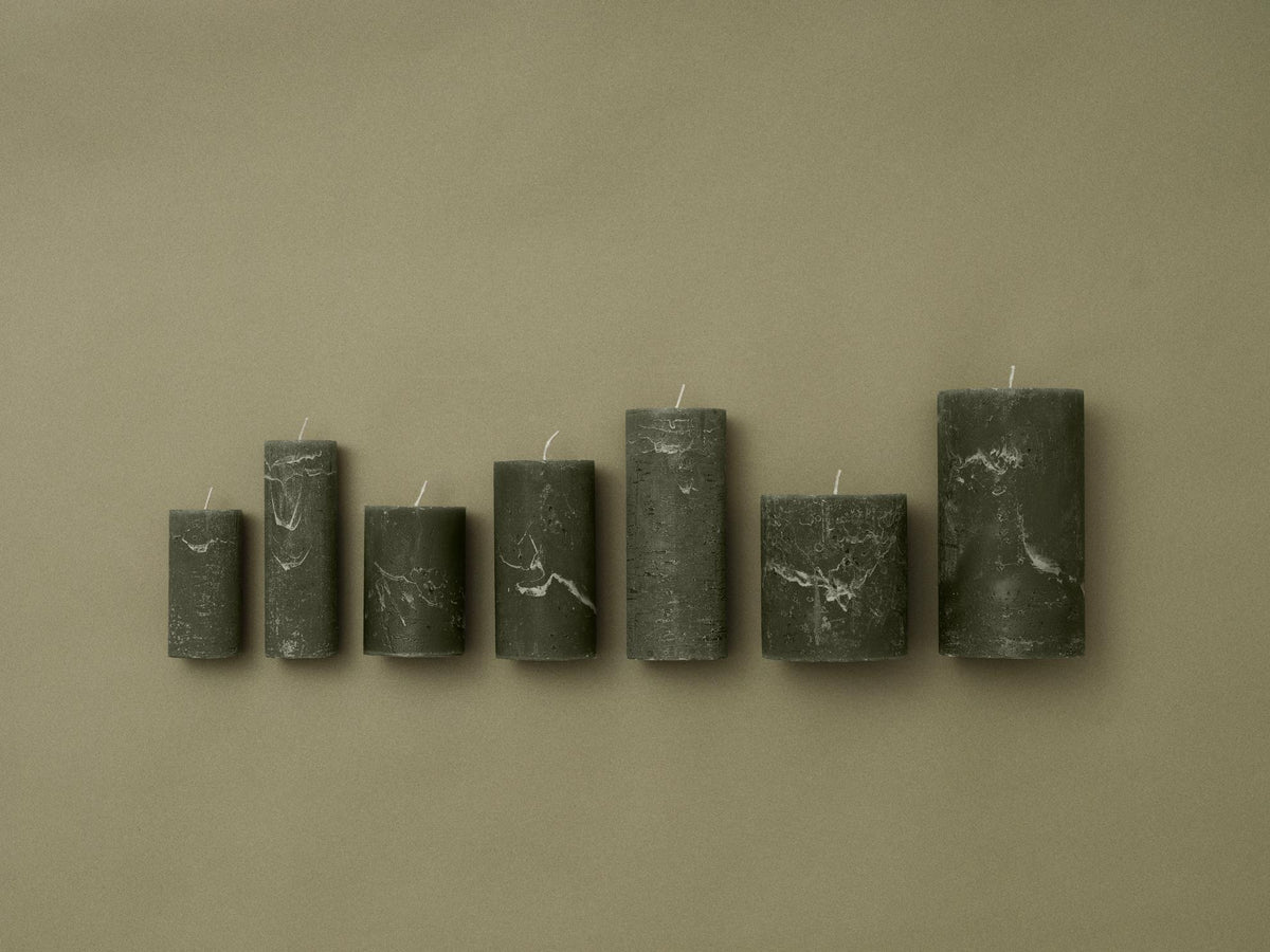 נר ירוק כהה 22 שע RUSTIC PILAR