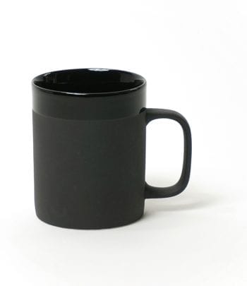 כוס קרמיקה שחורה